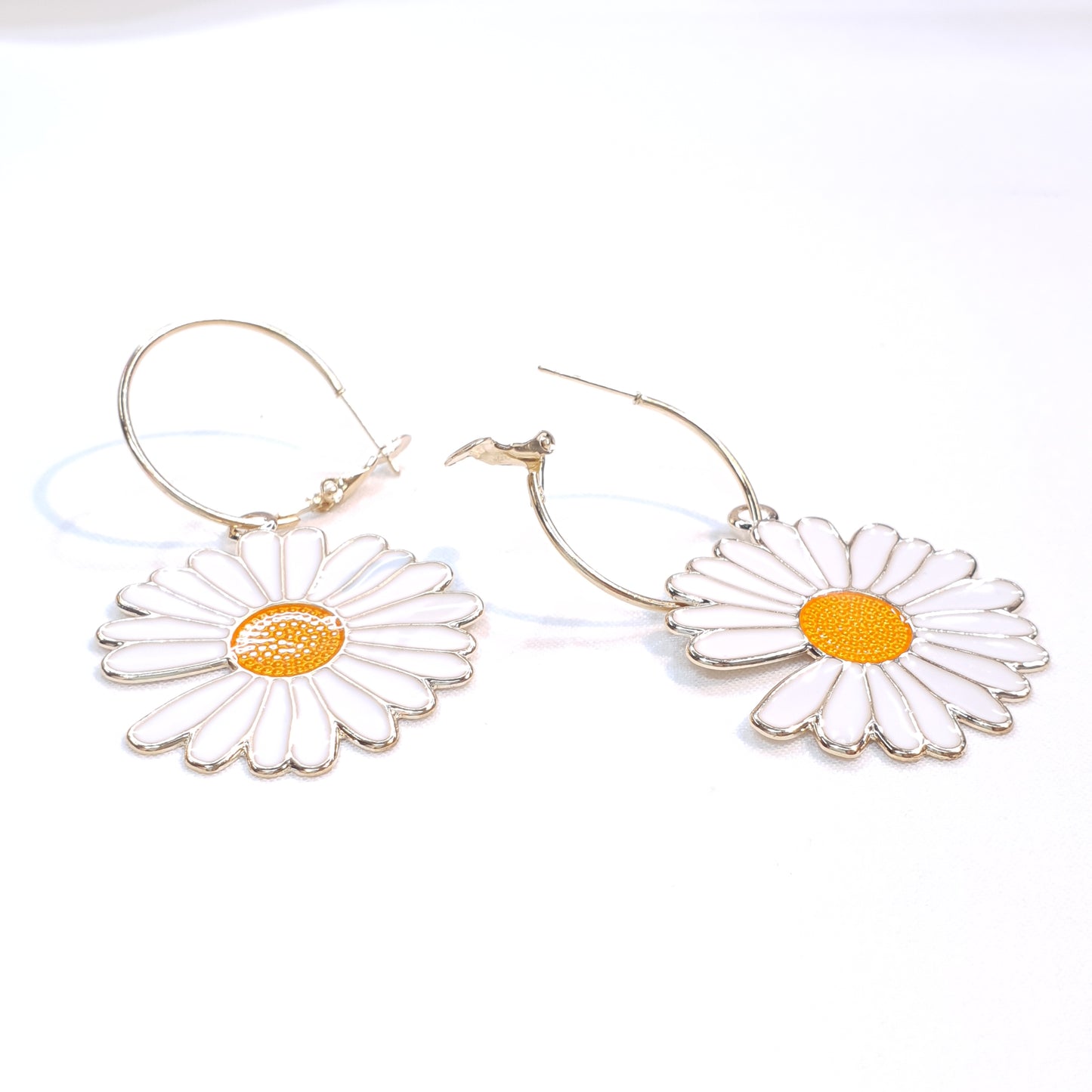 White Daisy Earrings