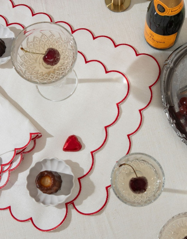 Linen Table Placemet and Napkins Set with Embroidered Scalloped Edges