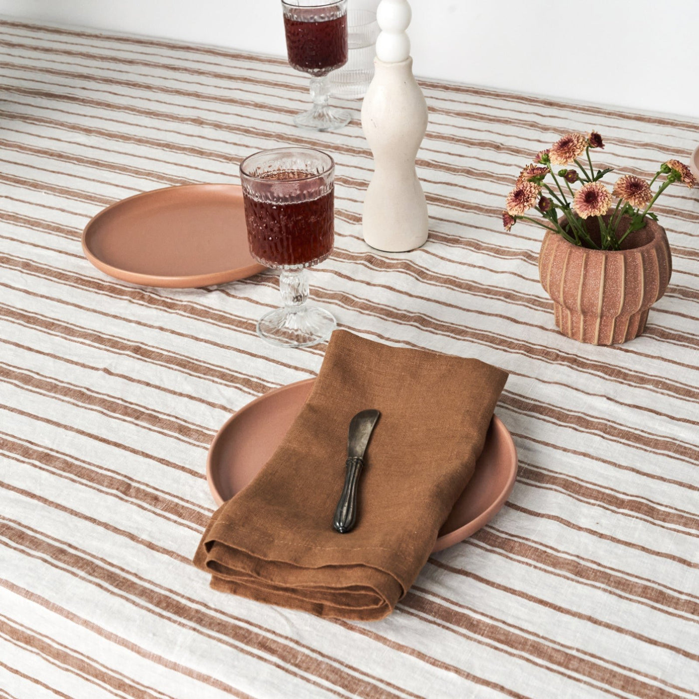 100% Linen Napkin Set Hazlenut