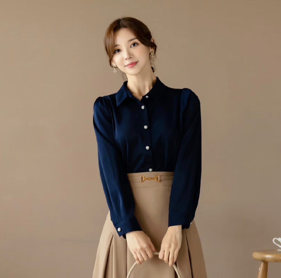 Long Sleeve Shirt with Pearl Buttons and Puffed Sleeves – November 28