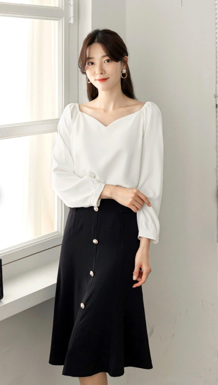 Stylish Crepe Top with Long Sleeves – Perfect Womens Top for Going Out